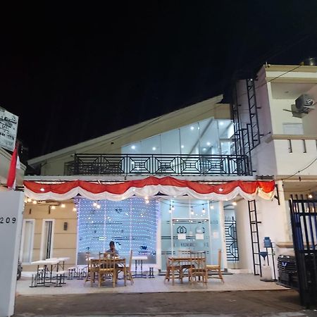 Macan Kumbang Residence Palembang Exterior photo