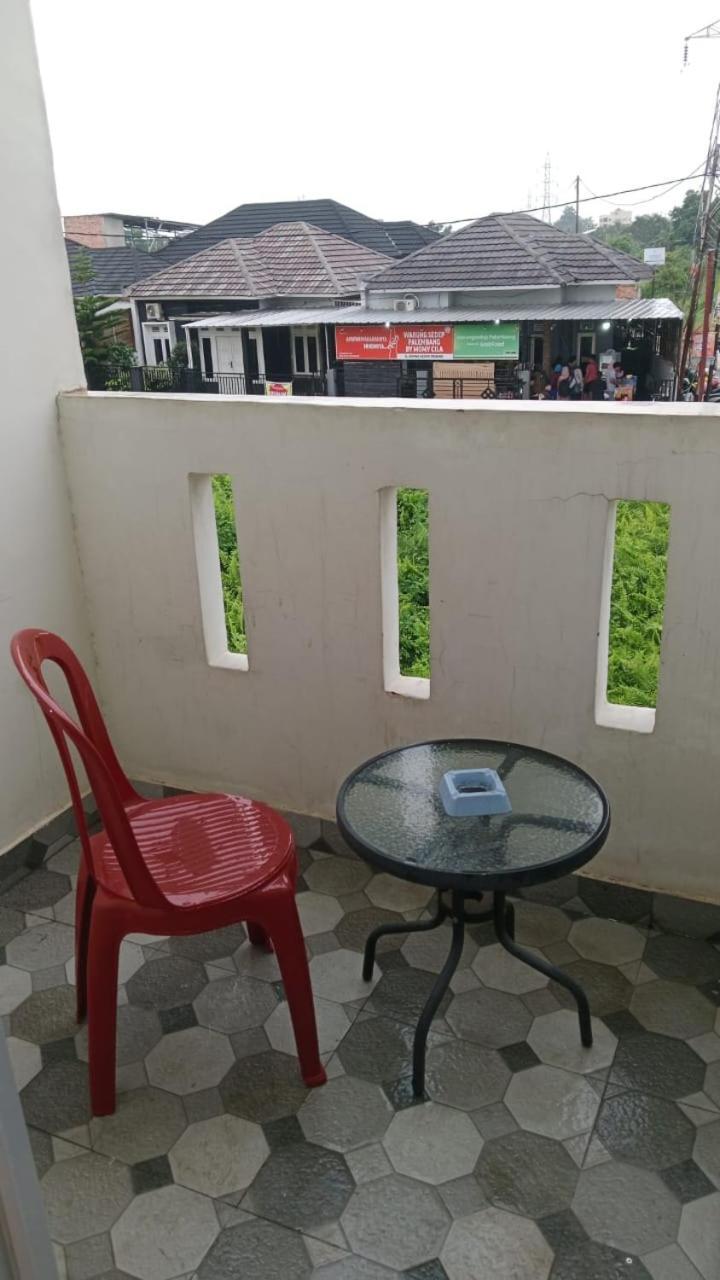 Macan Kumbang Residence Palembang Exterior photo